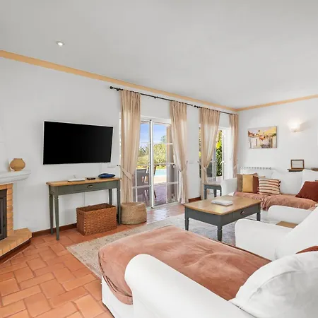 Peaceful 4br On Gramacho Golf W/ Private Pool Willa