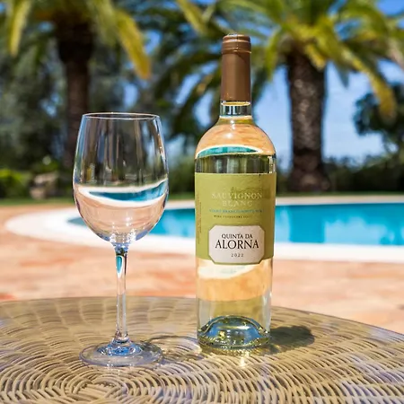 Peaceful 4br On Gramacho Golf W/ Private Pool Villa