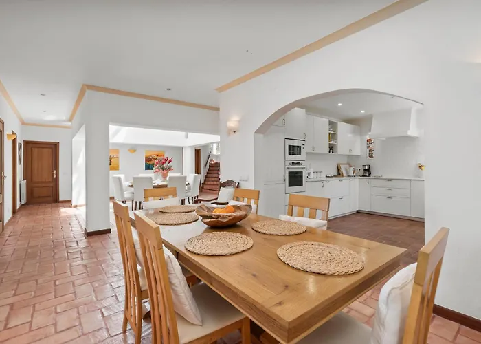 Peaceful 4br On Gramacho Golf W/ Private Pool 빌라 *