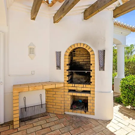 Villa Peaceful 4br On Gramacho Golf W/ Private Pool