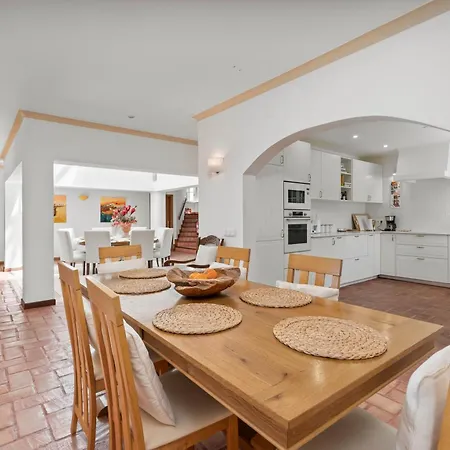 Peaceful 4br On Gramacho Golf W/ Private Pool Villa *