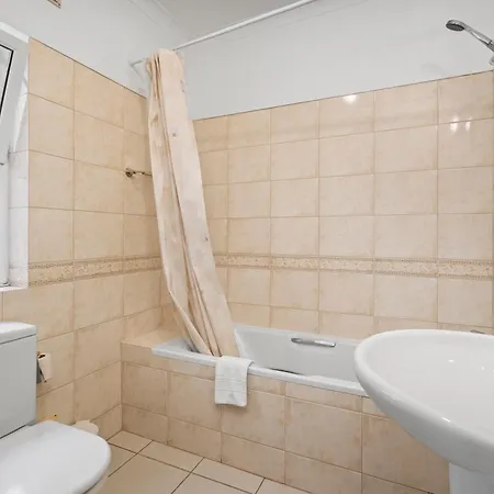 Villa Peaceful 4br On Gramacho Golf W/ Private Pool