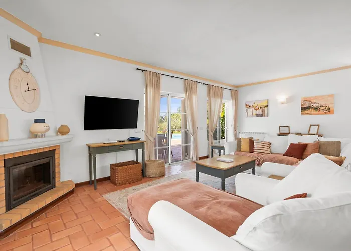 Peaceful 4br On Gramacho Golf W/ Private Pool Willa