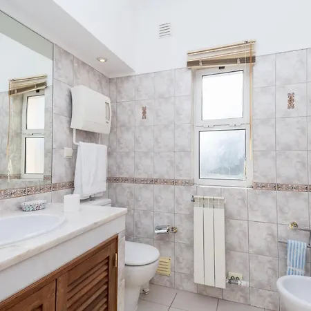 Villa Peaceful 4br On Gramacho Golf W/ Private Pool *